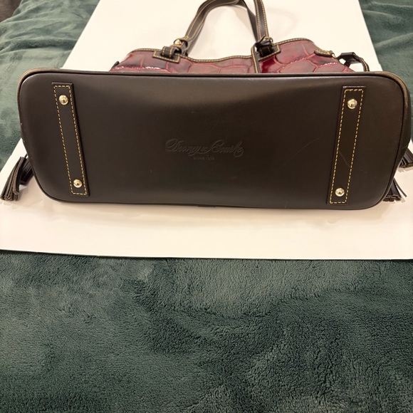 Dooney & Bourke Red Croc Embossed Leather Tote Bag | Large Shoulder Purse - Picture 3 of 15